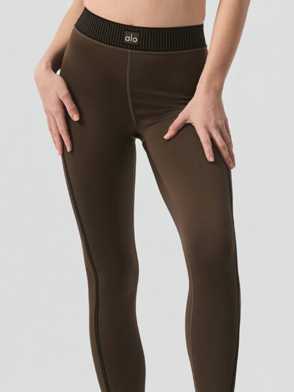 Alo Line Up Legging in Brown XXS Brand New with Tag